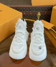Picture of Louis Vuitton Shoes _SKULVsz35-40BY011012682